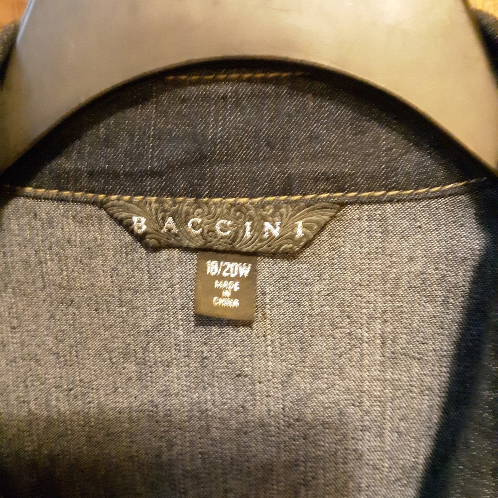 Jean Jacket - Picture 2 of 3